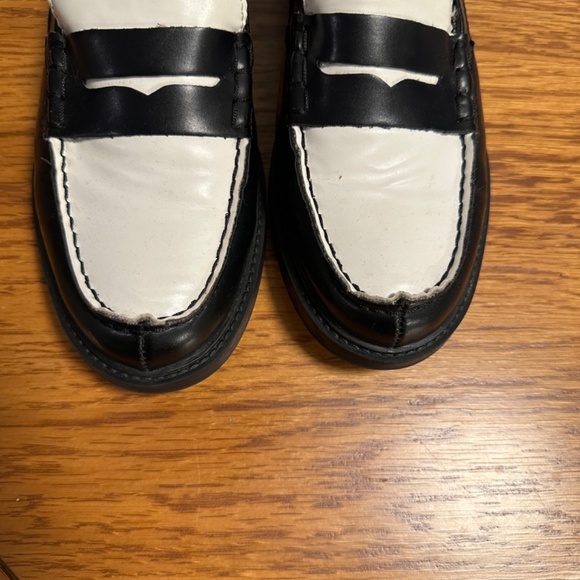 *SAM & LIBBY* Black x White Round Toe Loafer Shoes Size 8 - Picture 3 of 8